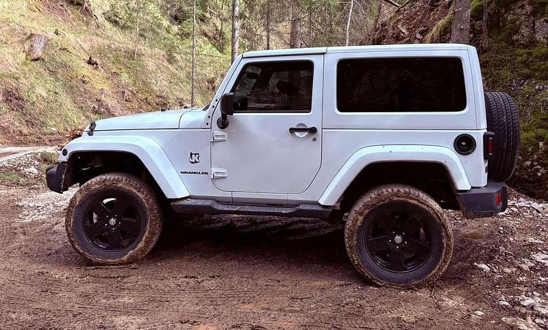 Usata Jeep Wrangler Sahara 200 CV (147 kW) 2011 SUV