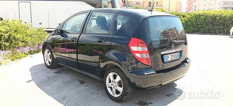 Usata Mercedes A160 90 CV (66 kW) 2007 Nero Berlina