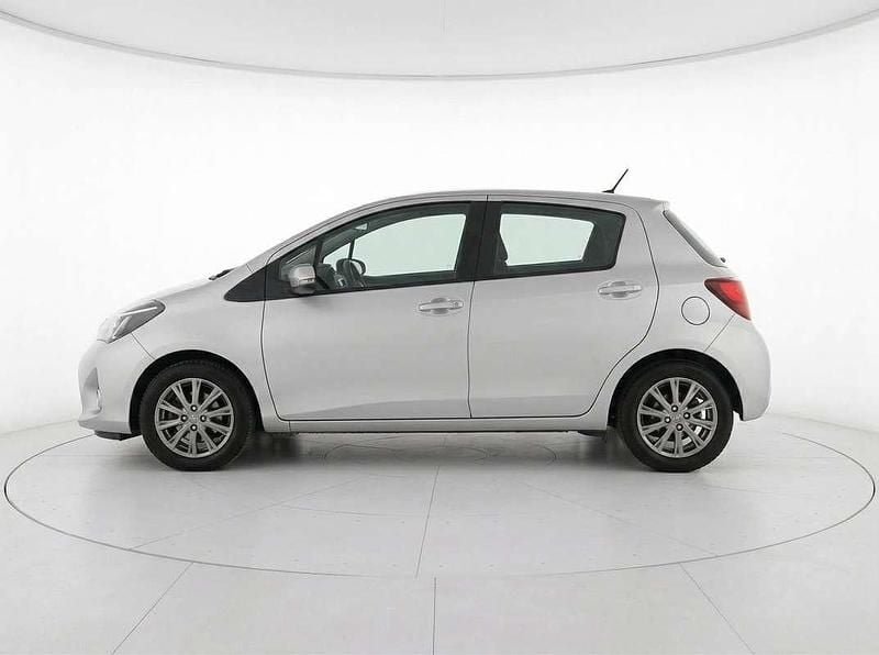Usata Toyota Yaris Active 90 CV (66 kW) 2016 Berlina