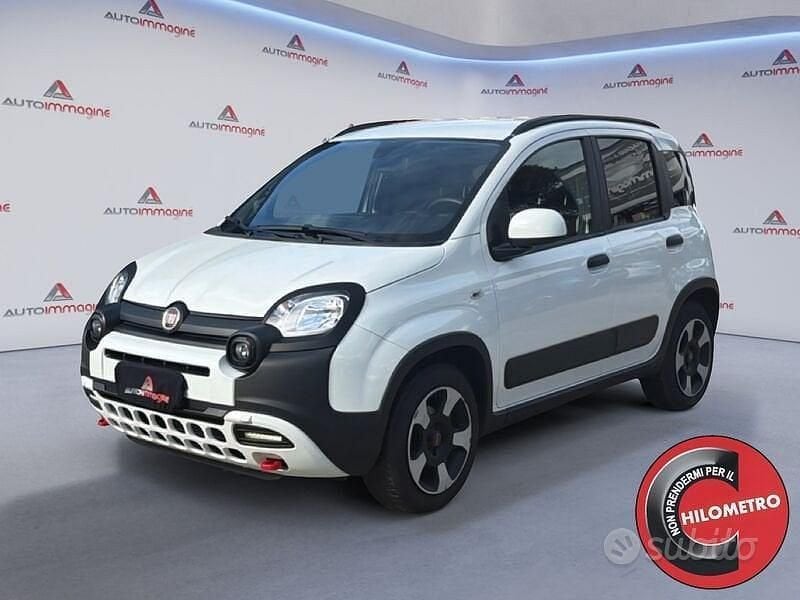 Usata Fiat Panda Cross Cross 70 CV (51 kW) 2024 Bianco Utilitaria