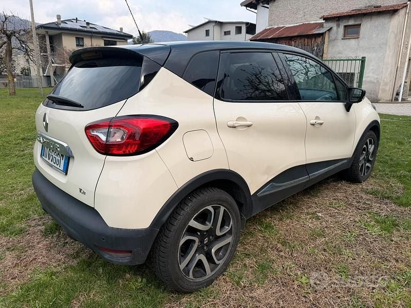 Usata Renault Captur 90 CV (66 kW) 2014 SUV