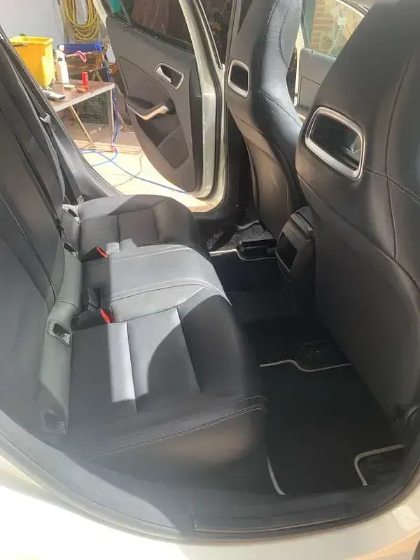 Usata Mercedes GLA180 Executive 109 CV (80 kW) 2016 Bianco SUV