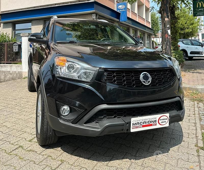 Usata Ssangyong (KGM) Korando 147 CV (108 kW) 2014 Nero SUV