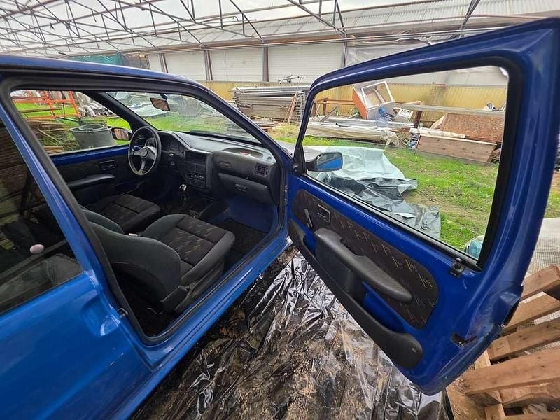 Usata Peugeot 106 101 CV (74 kW) 1996 Blu/azzurro Utilitaria