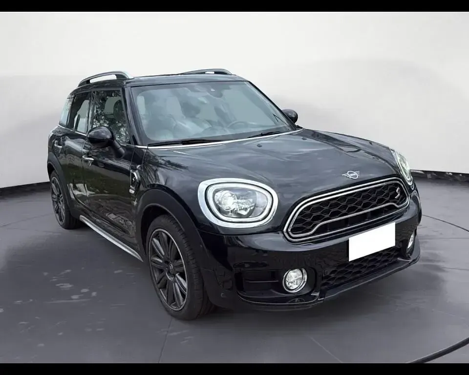 Usata Mini Cooper SD Countryman 190 CV (139 kW) 2018 Black sapphire metallizato SUV