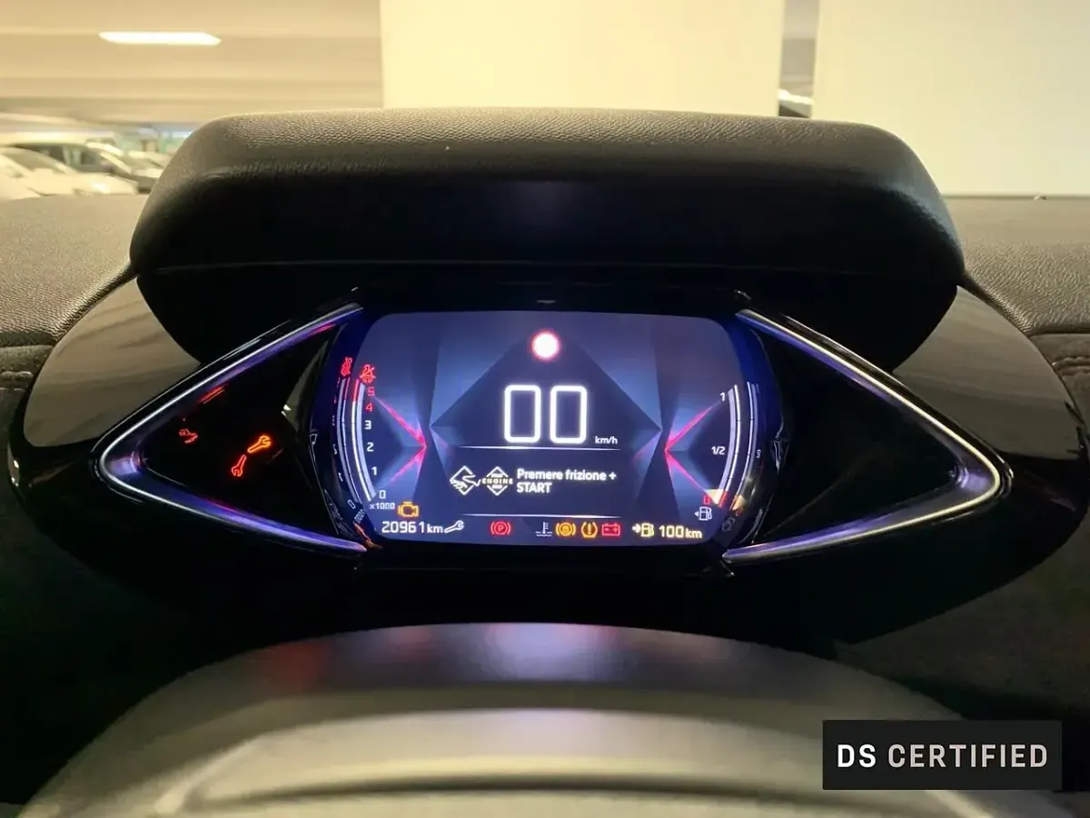 Usata DS Automobiles DS3 Crossback Performance 100 CV (73 kW) 2020 Rosso SUV