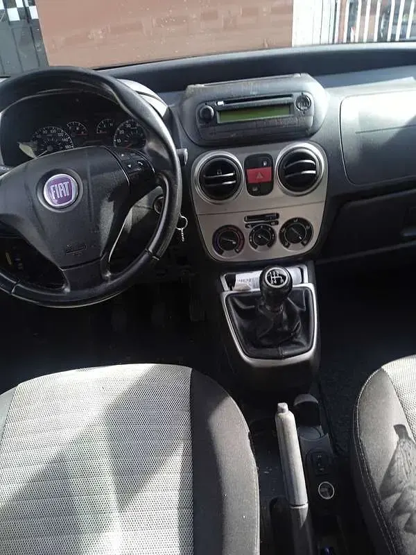 Usata Fiat Qubo Active 77 CV (56 kW) 2009 Argento Monovolume