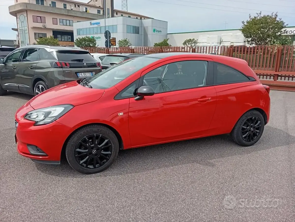 Usata Opel Corsa 90 CV (66 kW) 2017 Rosso Utilitaria