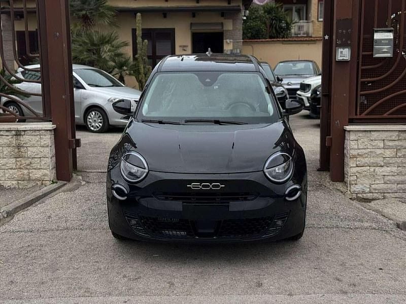 Nero Nuova 2025 Fiat 600 La Prima Station wagon | 28.500 € - Immagine 1/4