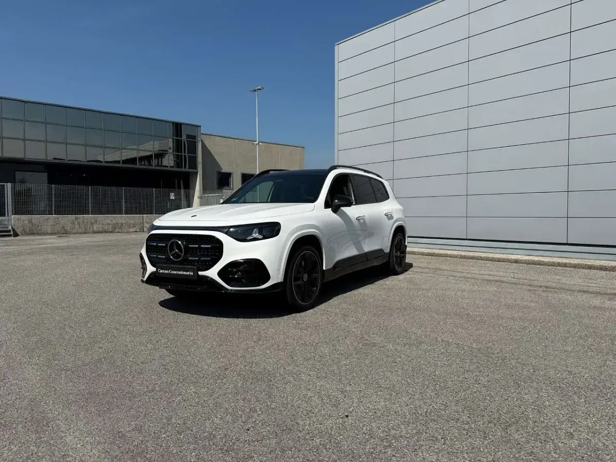 Nuova Mercedes GLB250 144 kW (197 CV) 2026 Bianco polare SUV