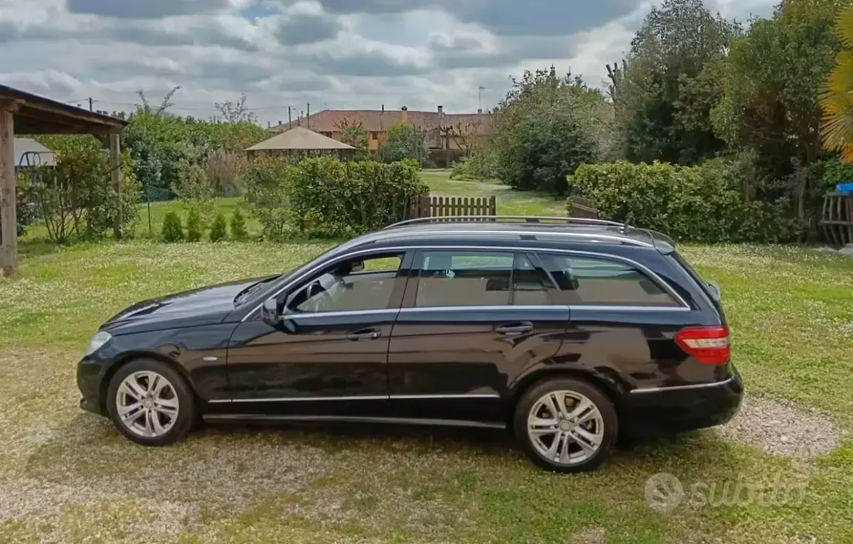 Usata Mercedes E250 2010 Nero Station wagon