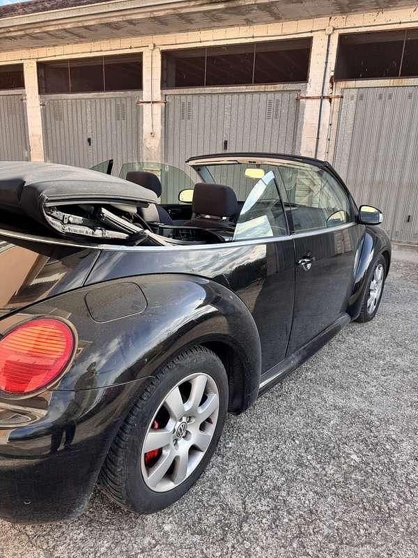 Begagnad VW New Beetle 101 HK (74 kW) 2003 Halvkombi
