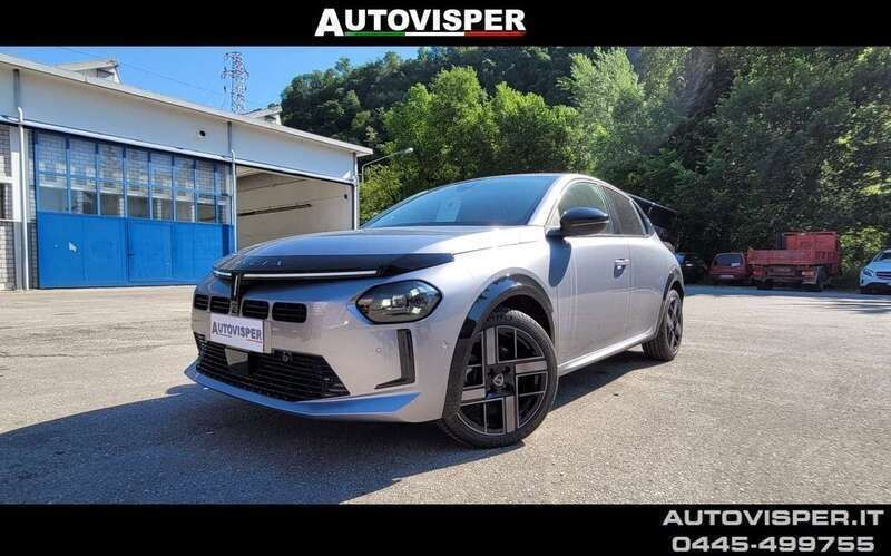 Nuova Lancia Ypsilon 101 CV (74 kW) 2025 Grigio Utilitaria