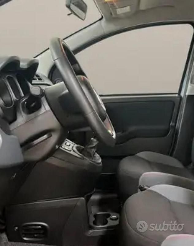 Usata Fiat Panda 70 CV (51 kW) 2021 Grigio Utilitaria
