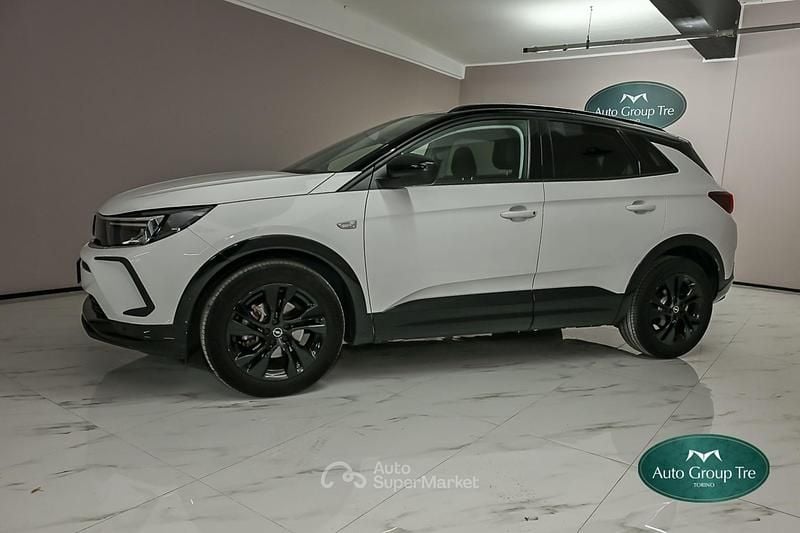 Usata Opel Grandland X GS Line 131 CV (96 kW) 2022 Bianco SUV