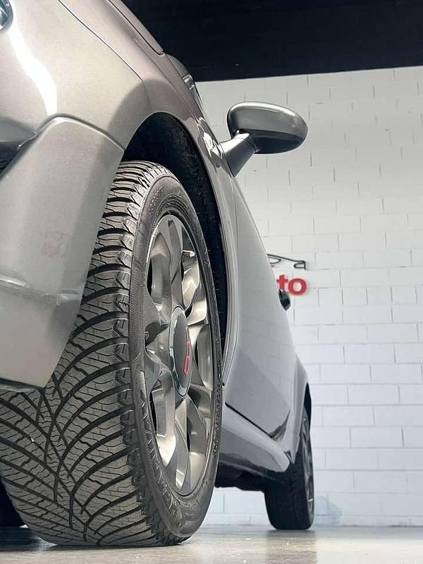 Usata Fiat 500 Sport 69 CV (50 kW) 2021 Argento Utilitaria
