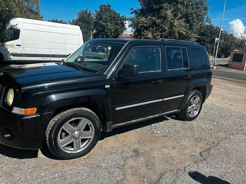 Nero Usata 2009 Jeep Patriot Limited SUV | 6800 € (Ottimo prezzo) - Immagine 1/4