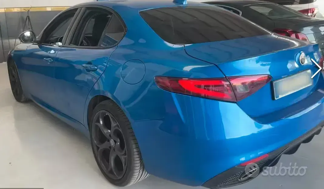 Usata Alfa Romeo Giulia Sprint 201 CV (147 kW) 2020 Bluazzurro Berlina