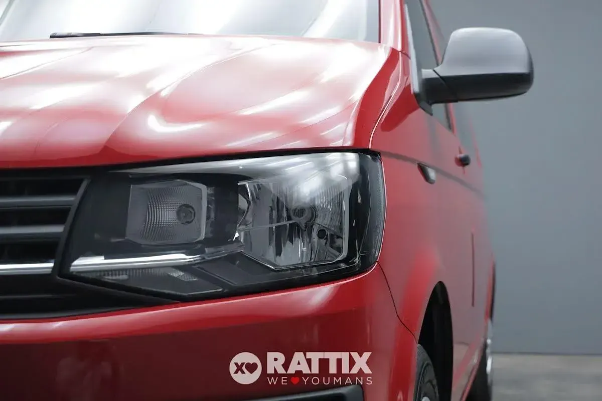 Usata VW Caravelle 149 CV (109 kW) 2018 Rosso Furgone