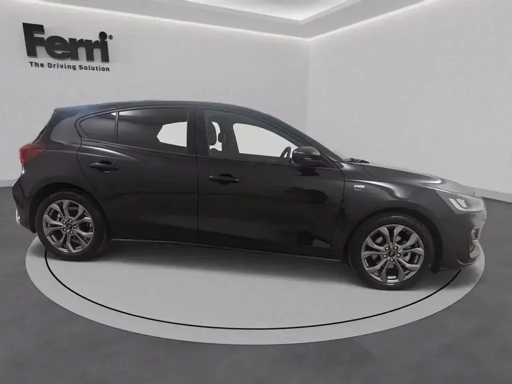 Usata Ford Focus ST-Line X 125 CV (91 kW) 2023 Agate black Berlina
