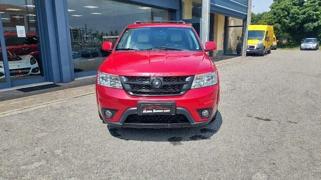 Usata Fiat Freemont Lounge 170 CV (125 kW) 2012 Bordeaux SUV