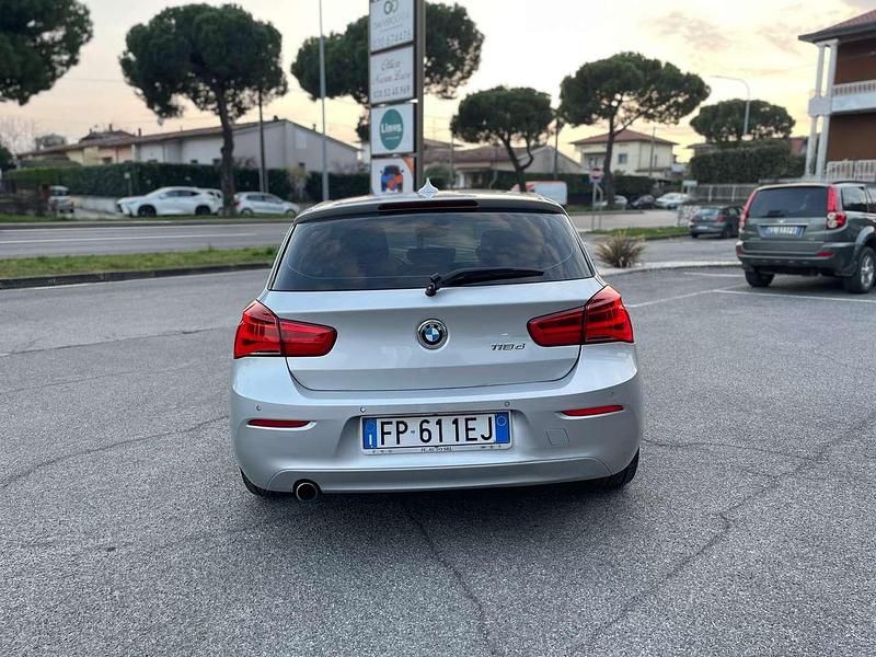 Usata BMW 118 150 CV (110 kW) 2018 Grigio Utilitaria