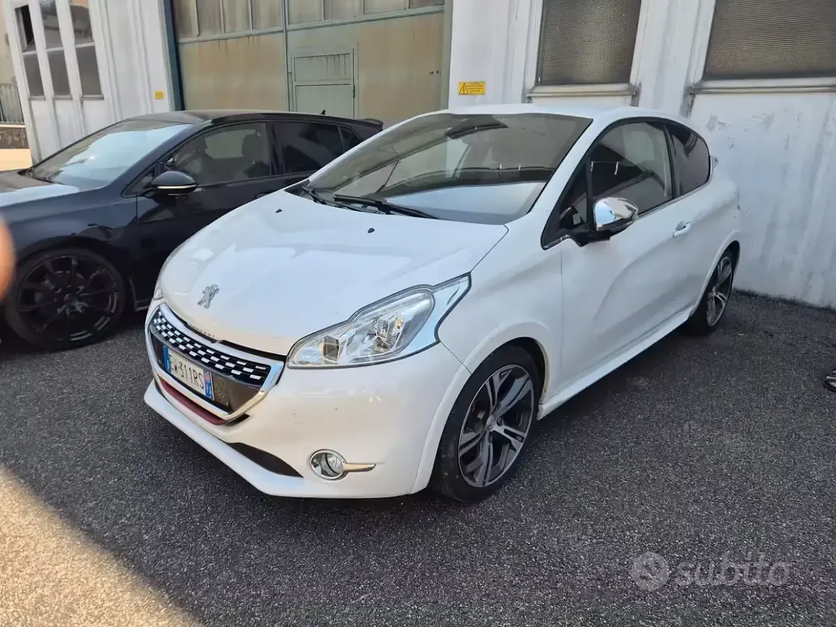 Usata Peugeot 208 GTi 200 CV (147 kW) 2014 Bianco Utilitaria