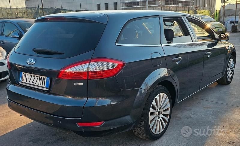 Usata Ford Mondeo 140 CV (102 kW) 2009 Grigio Station wagon