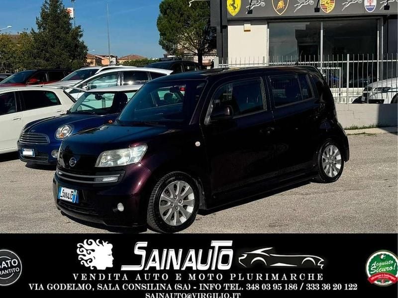 Rosso Usata 2008 Daihatsu Materia HIRO Monovolume | 3900 € (Buon prezzo) - Immagine 1/4