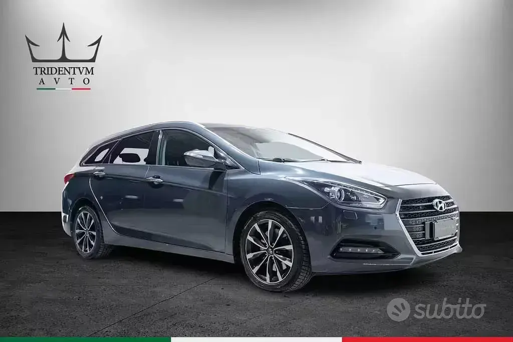 Usata Hyundai i40 141 CV (103 kW) 2016 Grigio Station wagon
