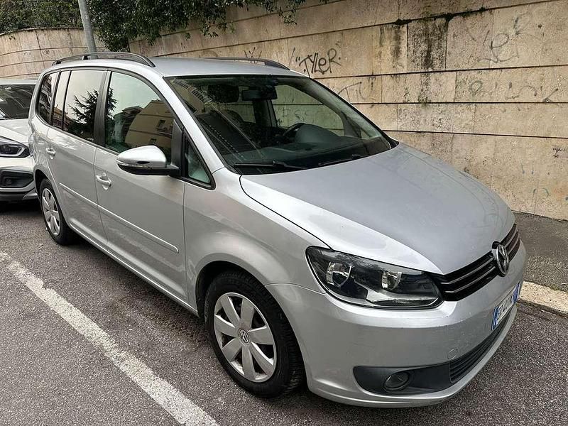 Usata VW Touran Comfortline 105 CV (77 kW) 2013 Grigio Monovolume