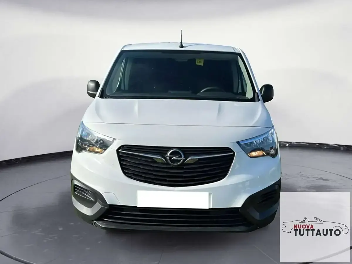 Usata Opel Combo 101 CV (74 kW) 2022 Bianco Monovolume