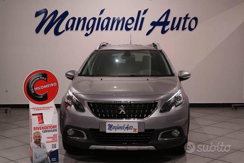 Usata Peugeot 2008 Allure 100 CV (73 kW) 2019 Grigio SUV