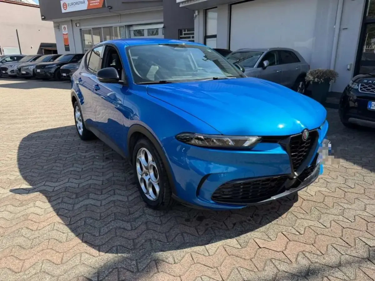 Usata Alfa Romeo Tonale Sprint 131 CV (96 kW) 2023 Celeste SUV