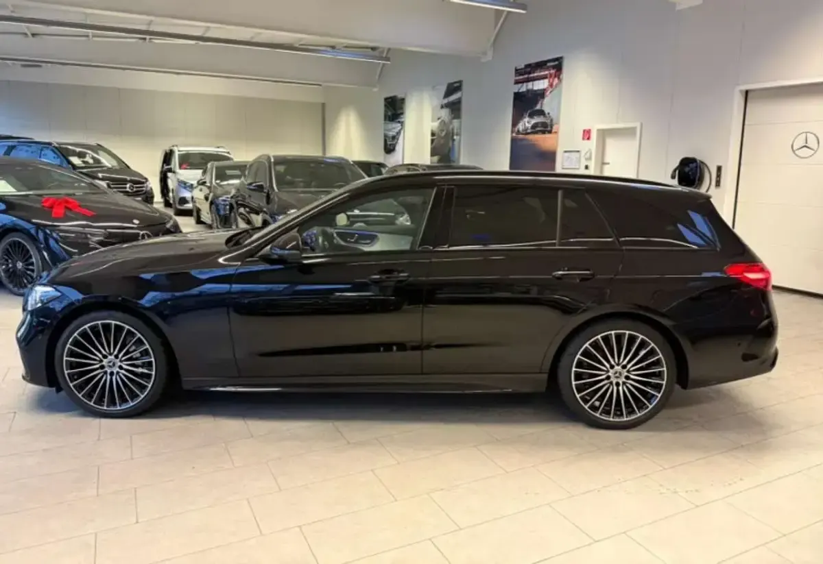 Usata Mercedes C200 Advanced Plus 163 CV (119 kW) 2024 Nero SUV