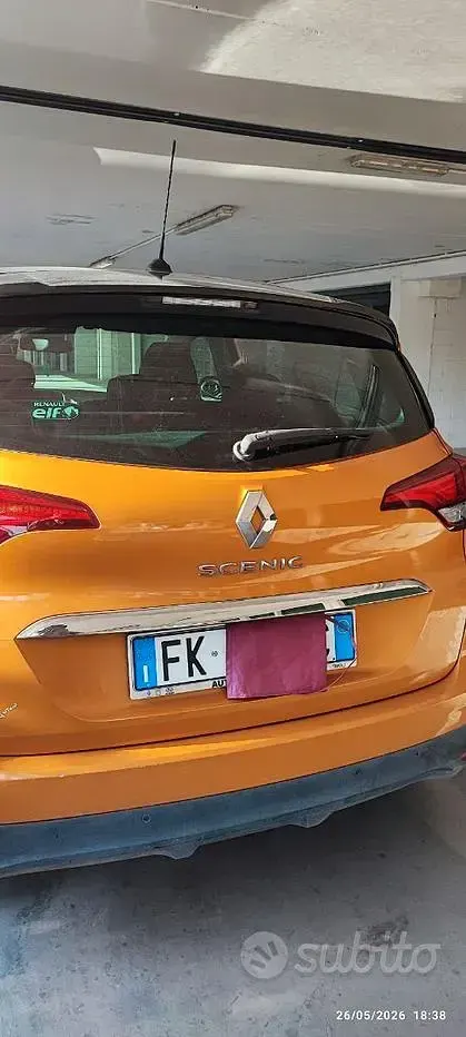 Usata Renault Scénic III 110 CV (80 kW) 2017 Giallo Monovolume