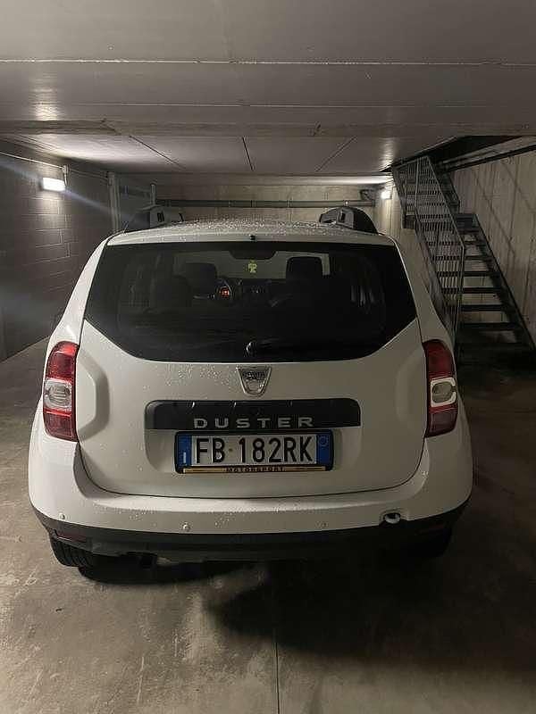 Usata Dacia Duster Lauréate 109 CV (80 kW) 2015 Bianco SUV