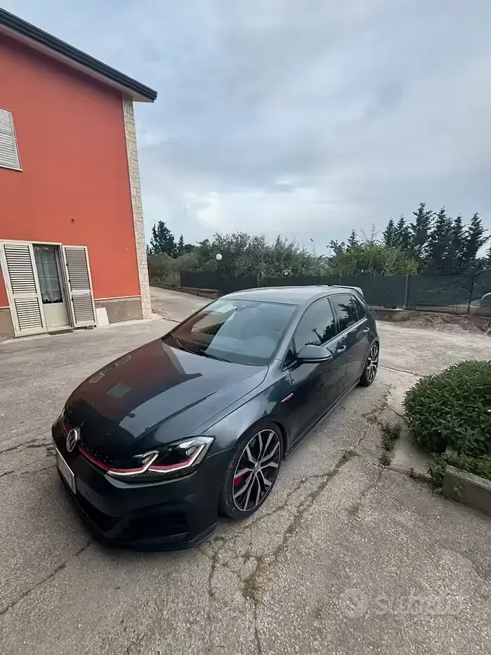Usata VW Golf VIII GTI 245 CV (180 kW) 2020 Berlina