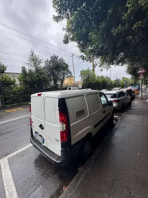 Usata Fiat Doblò Active 103 CV (75 kW) 2008 Monovolume