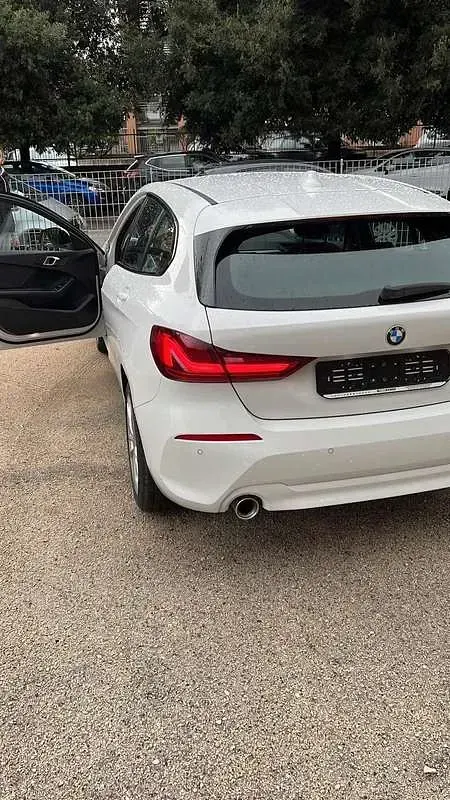 Usata BMW 116 Luxury Line 116 CV (85 kW) 2020 Utilitaria