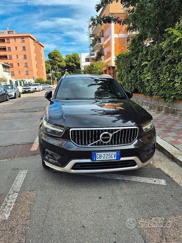 Nero Usata 2020 Volvo XC40 SUV | 20.000 € (Super prezzo) - Immagine 1/4