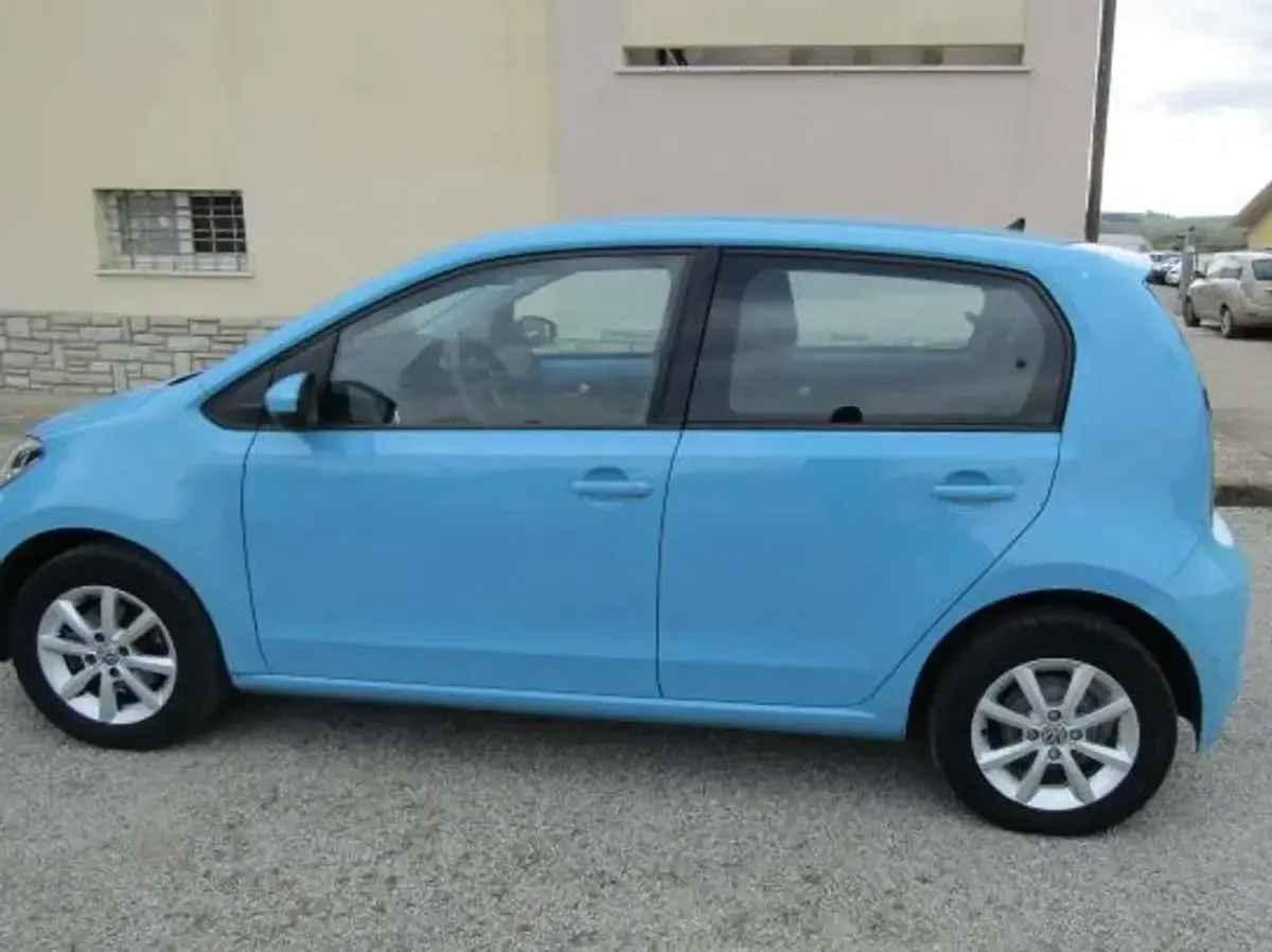 Begagnad VW up! Beats 65 HK (47 kW) 2022 Blå Halvkombi
