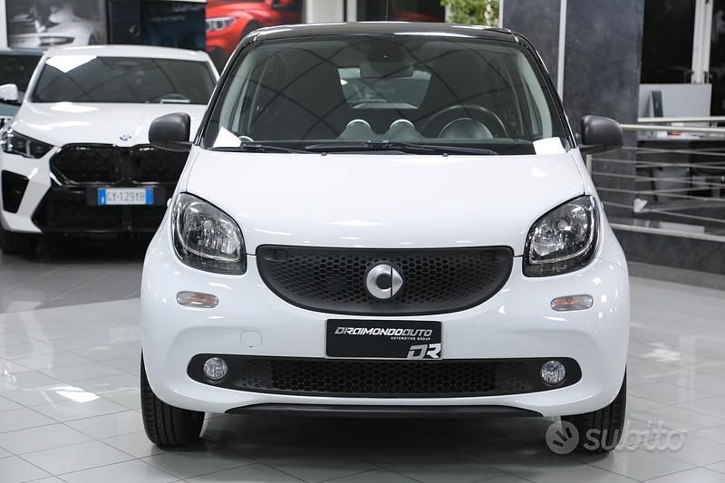 Usata Smart ForFour 71 CV (52 kW) 2016 Bianco Utilitaria