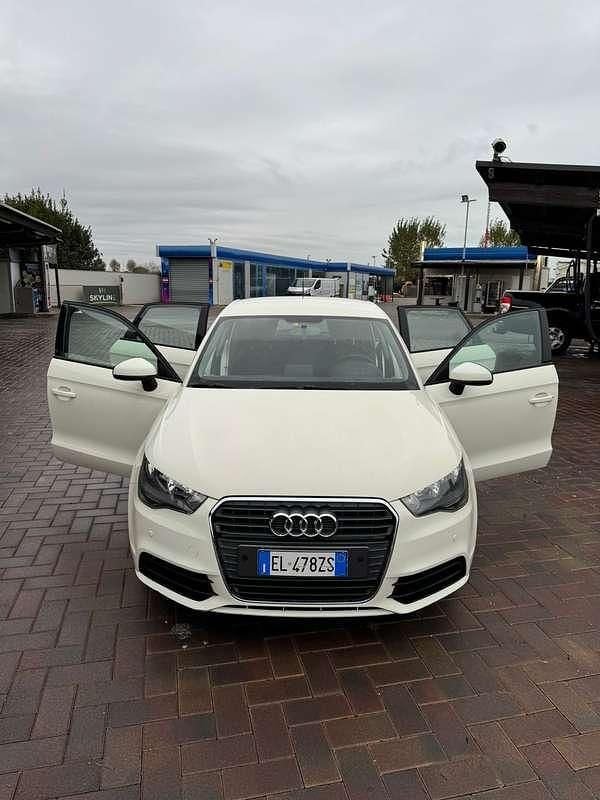 Usata 2012 Audi A1 Ambition Due volumi | 7000 € (Ottimo prezzo) - Immagine 1/4