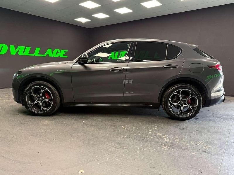 Usata Alfa Romeo Stelvio Veloce 209 CV (153 kW) 2023 Grigio SUV