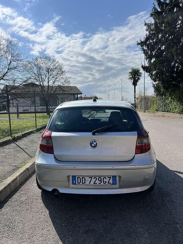 Usata BMW 120 163 CV (119 kW) 2006 Utilitaria