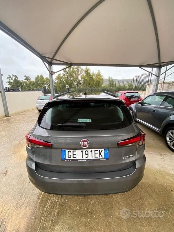 Usata Fiat Tipo 119 CV (87 kW) 2020 Grigio Station wagon