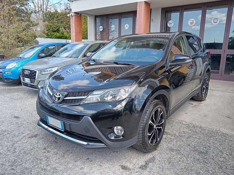 Nero Usata 2013 Toyota RAV4 Lounge SUV | 12.700 € (Ottimo prezzo) - Immagine 1/4