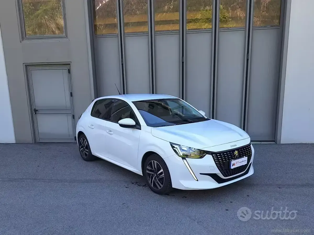 Usata Peugeot 208 Allure 101 CV (74 kW) 2020 Bianco Utilitaria