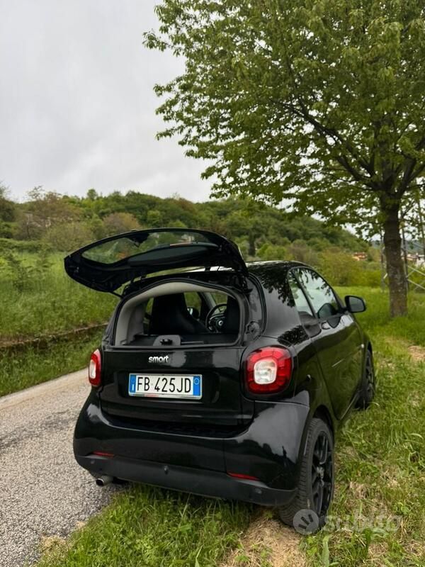 Usata Smart ForTwo Coupé 71 CV (52 kW) 2015 Nero Coupé